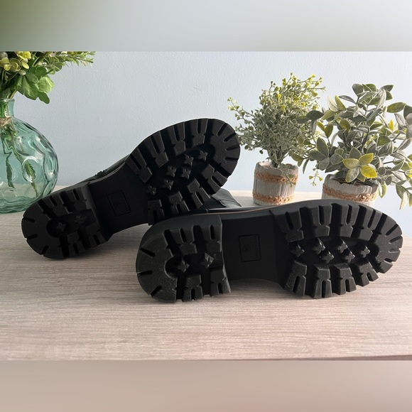 Sun + Stone Burklee Booties - Picture 6 of 10